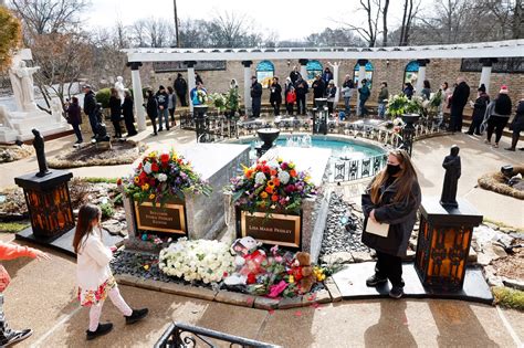 Jan 22, 2023 · Lisa Marie Presley was laid to rest on Jan. 19, 2023, three days before her funeral and memorial service. She was buried at Graceland next to her late son, Benjamin Keough, who died by suicide in ... 